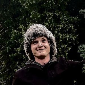 Meet your Posher, Levi